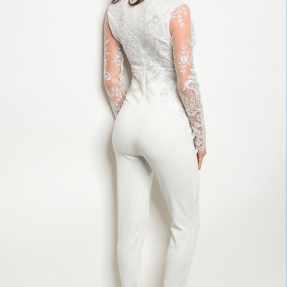 Host Pick 🎉White Lace Jumpsuit - Picture 2 of 2